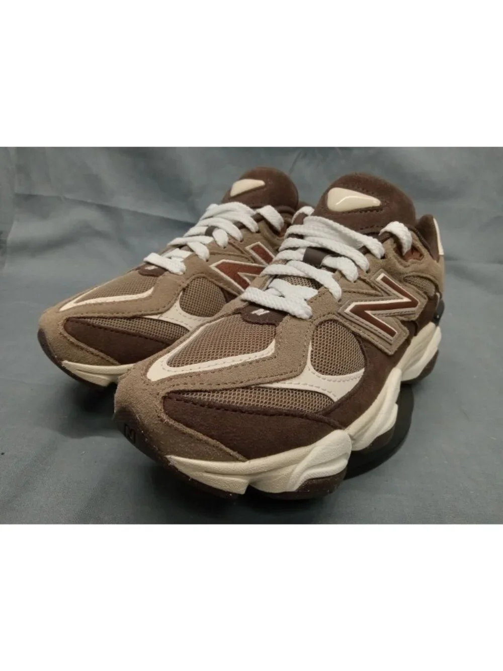 New Balance 9060 (GS) Sneakers G9060SFP Brown Brown Boys Size 5 NEW IN BOX!